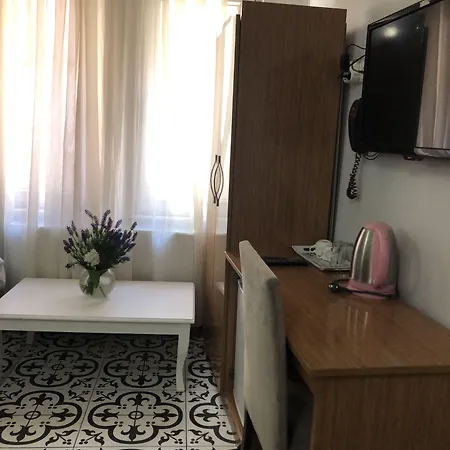 Reydel Hotel