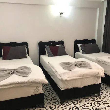 Reydel Hotel 2*